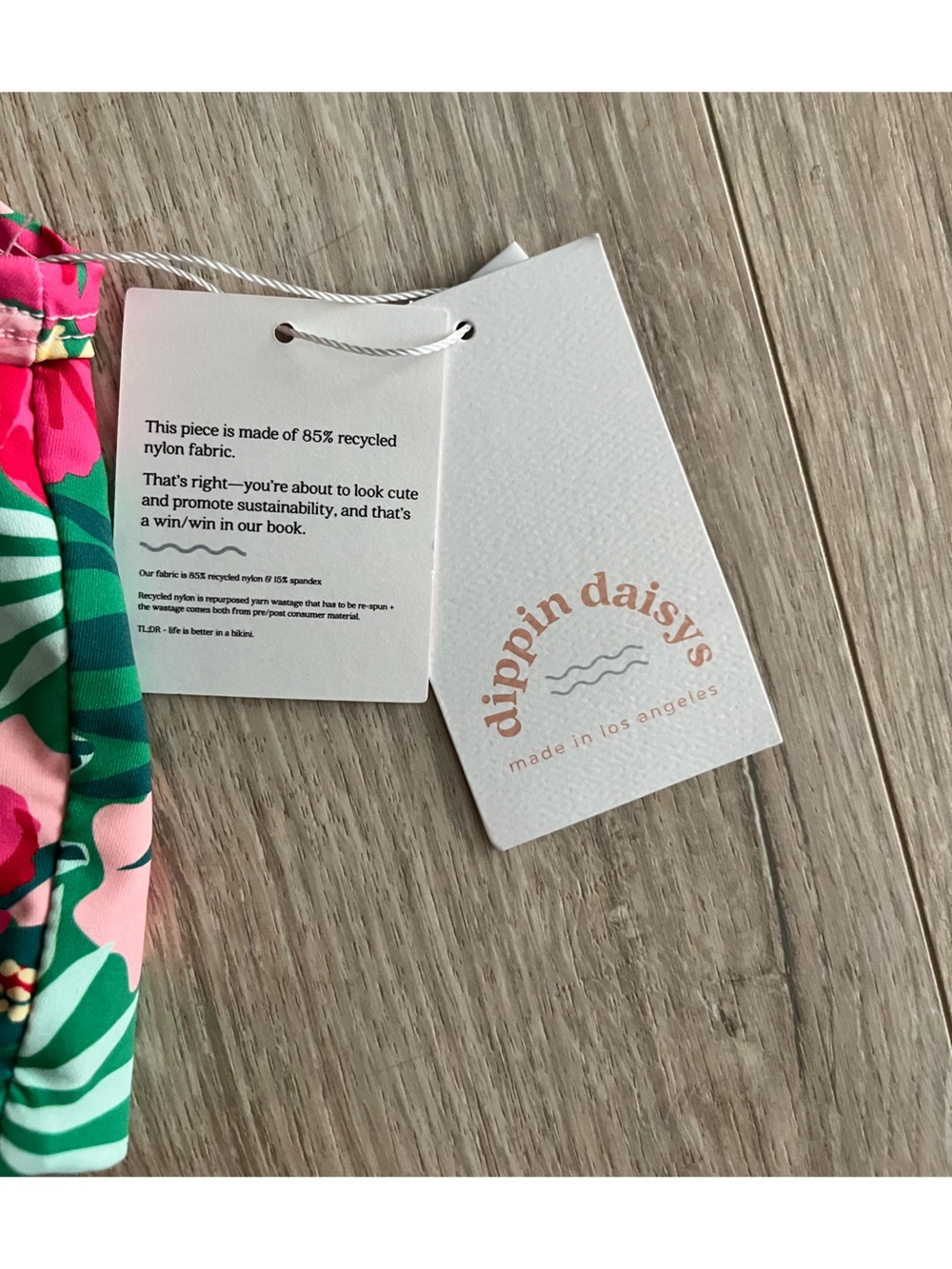 NWT Dippin' Daisy's Women’s Eco Vision Cropped Bikini Top Bright Floral Size XL - Picture 3 of 8